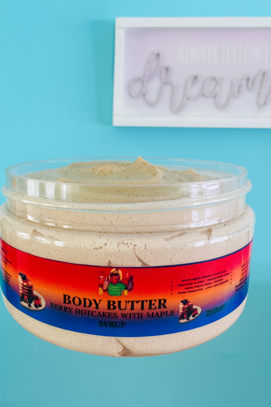 Berry Hotcakes with maple syrup